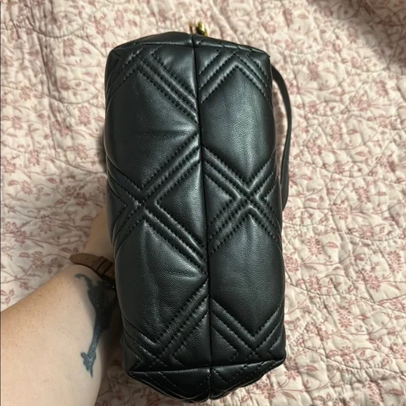 Tory Burch Black Quilted Women's Bag - Picture 7 of 12
